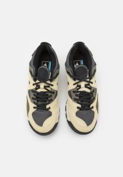 Vans Amzn Trailhead Unisex - Sneakers Laag - Olive/Black/Beige -Mode Verkoop 822c56f2ce954b84bfbe1ce0d7b7d0d8