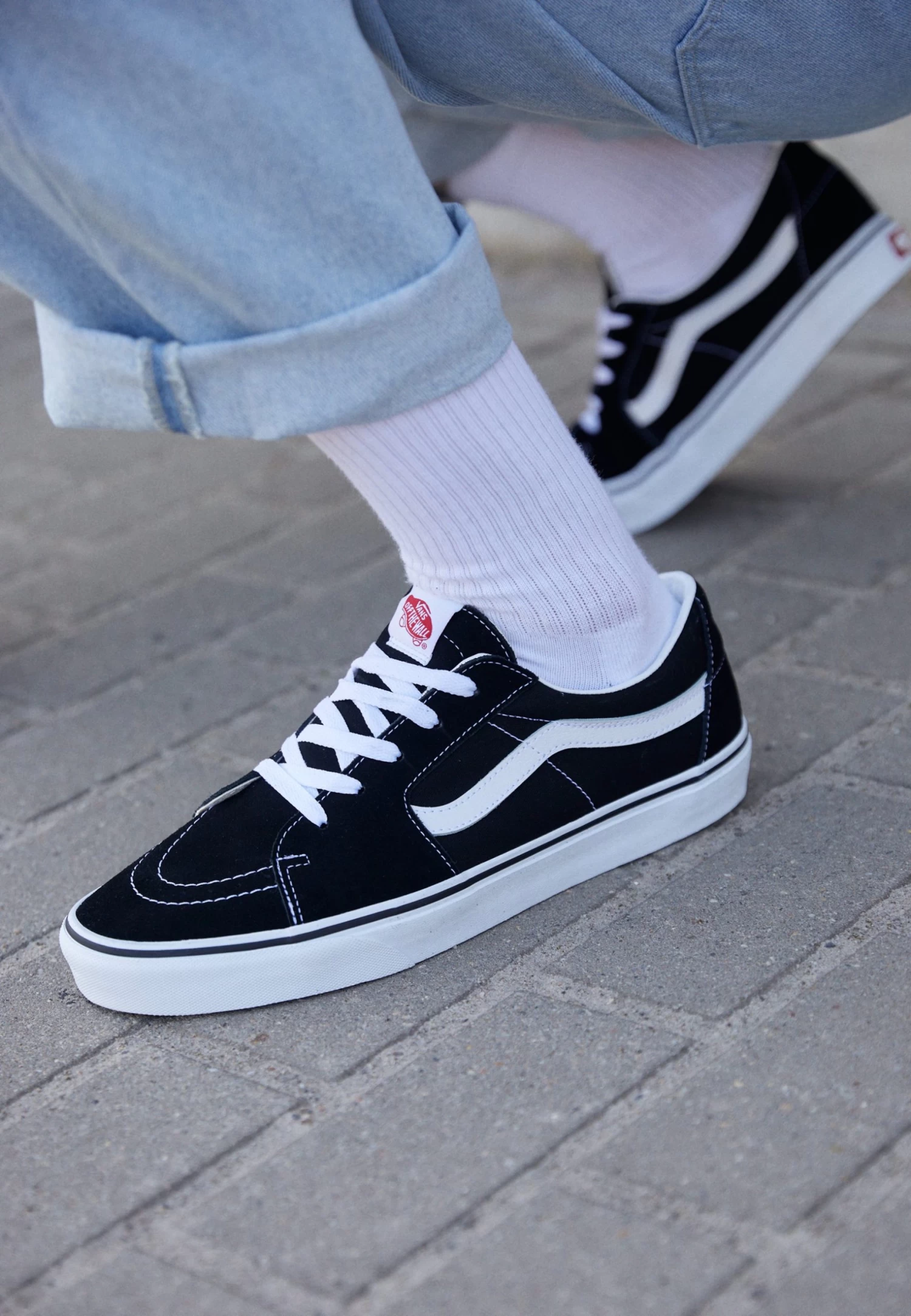 Vans Sk8 Low Unisex - Sneakers Laag - Black/True White 2 Vans Sk8 Low Unisex - Sneakers Laag - Black/True White - Afbeelding 2